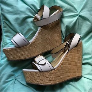 *NWOT* JUST FAB wedges